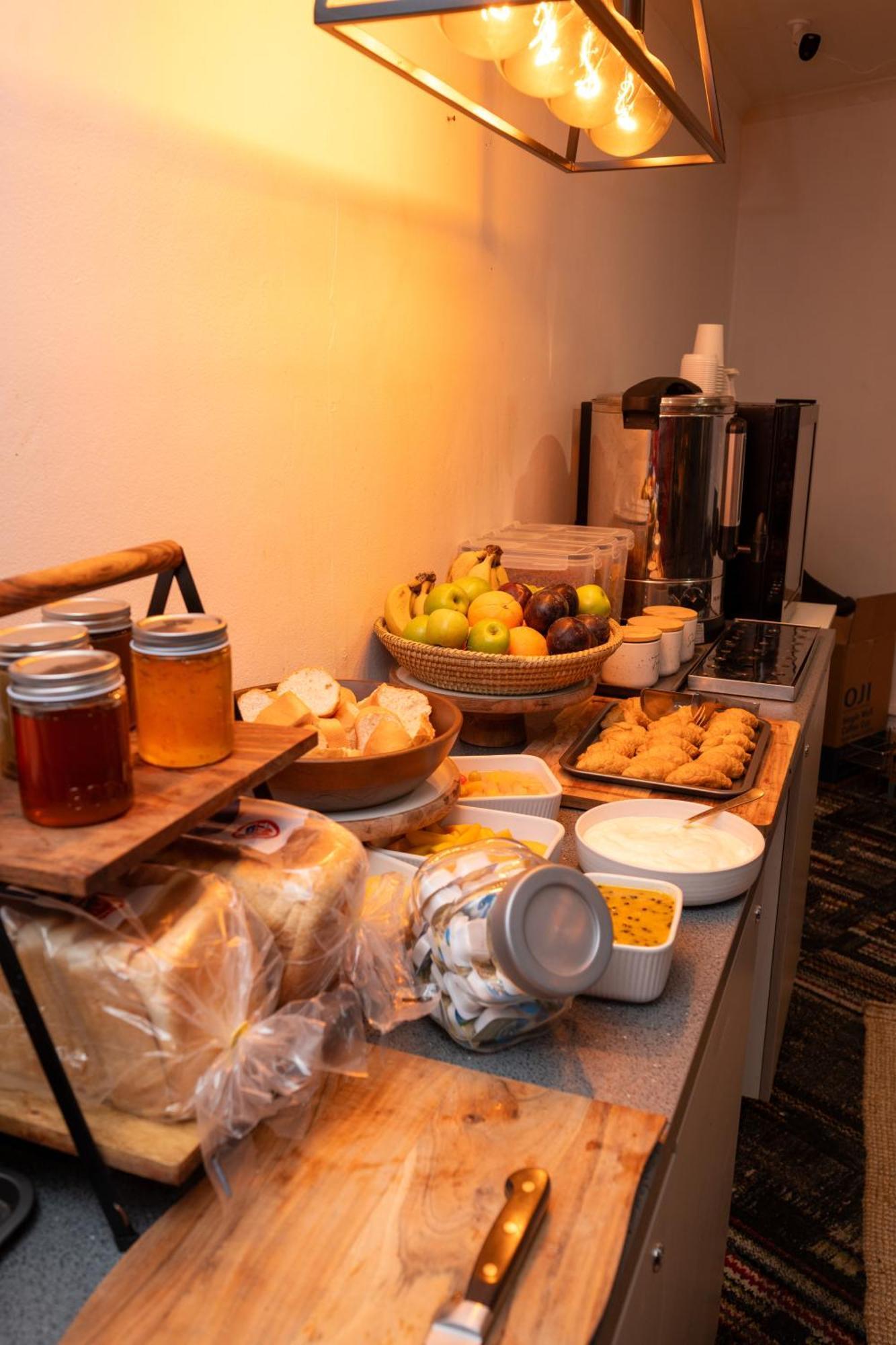 Urban Nomad Potts Point - 18 To 39 Only Hostel ซิดนีย์ ภายนอก รูปภาพ