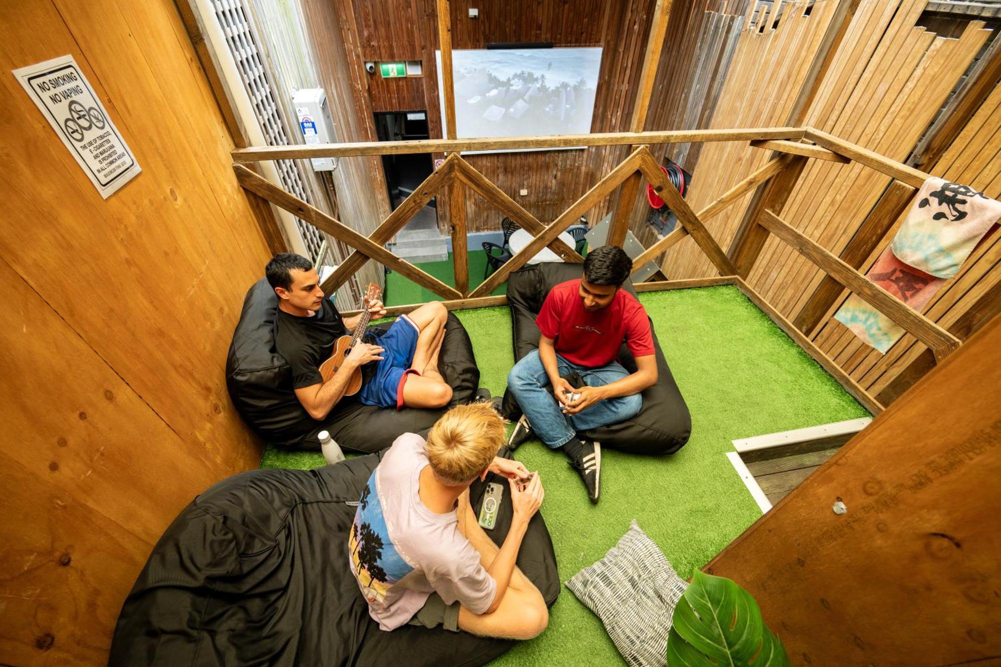 Urban Nomad Potts Point - 18 To 39 Only Hostel ซิดนีย์ ภายนอก รูปภาพ